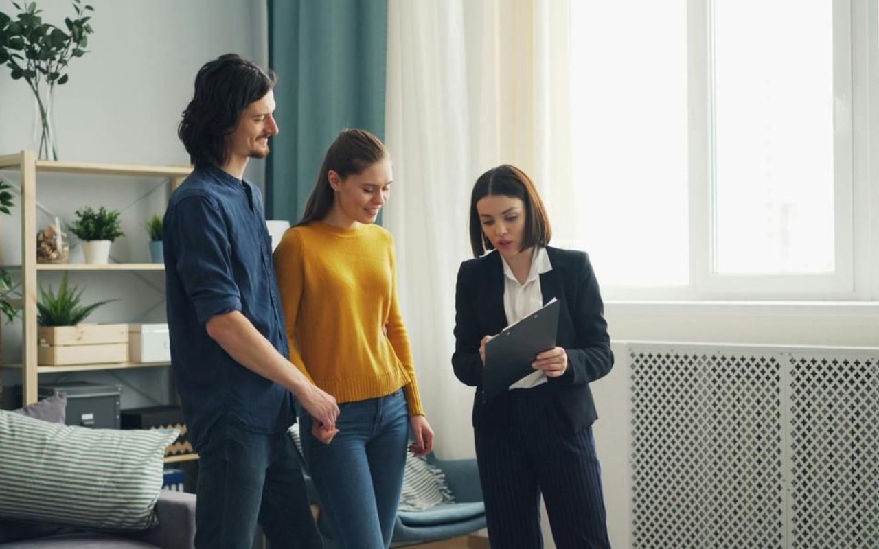 The Truth About Price Reductions: When (and When Not) to Lower Your Price