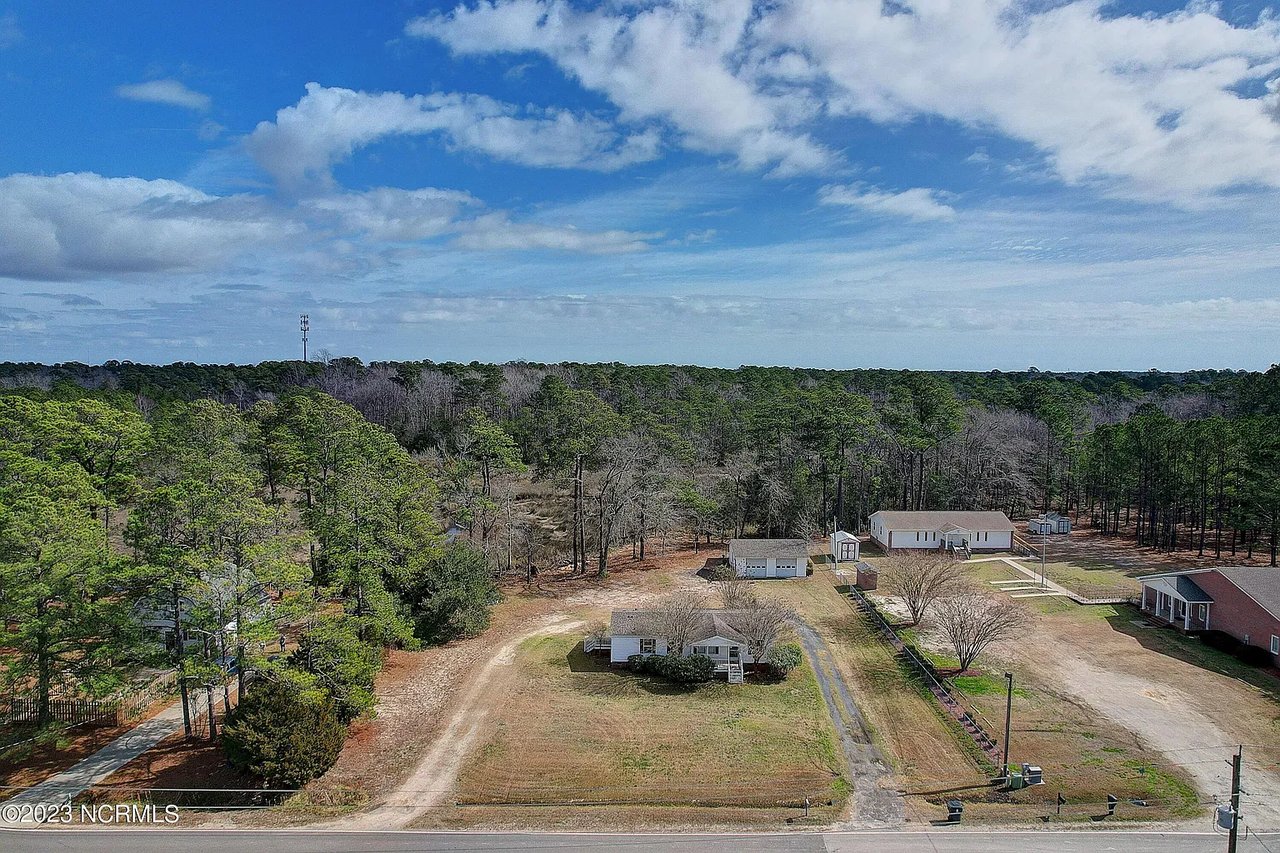 370 Gray Bridge Rd SW