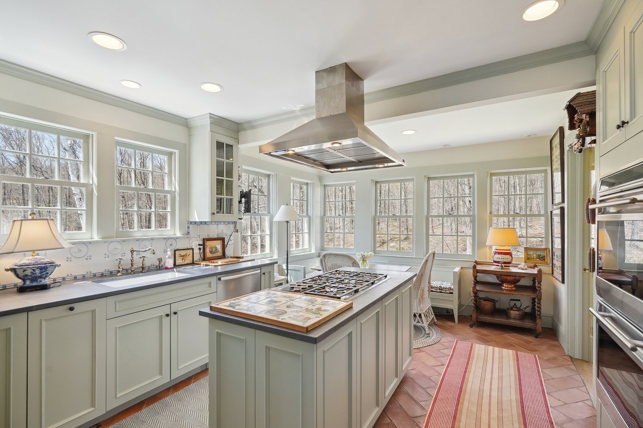 55 Mianus River Road