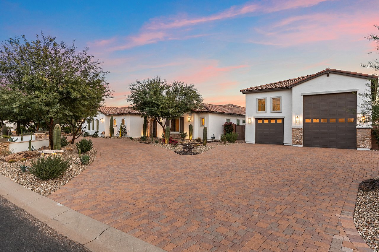 7749 W ARTEMISA Avenue