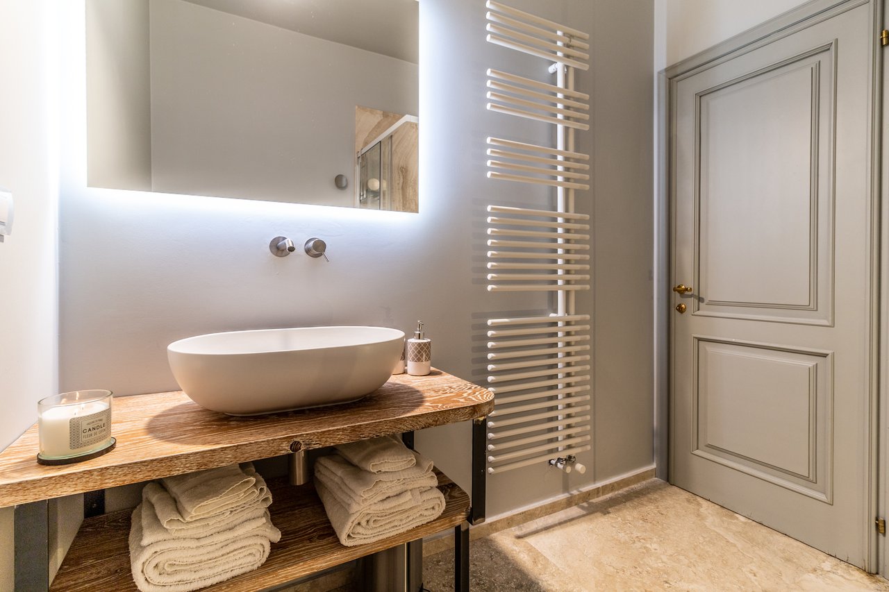 Tuscan Villa With Panoramic Country Views