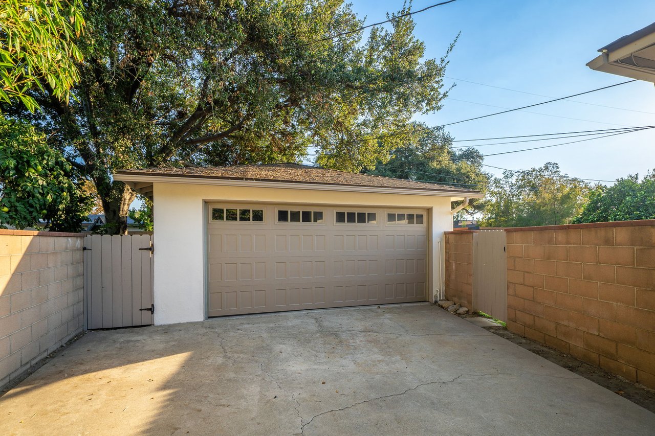 226 E Villanova