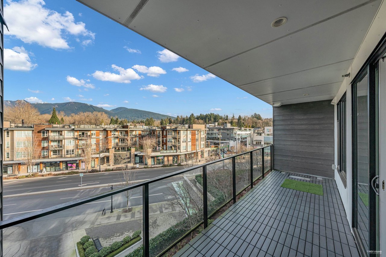 416-725 Marine Dr