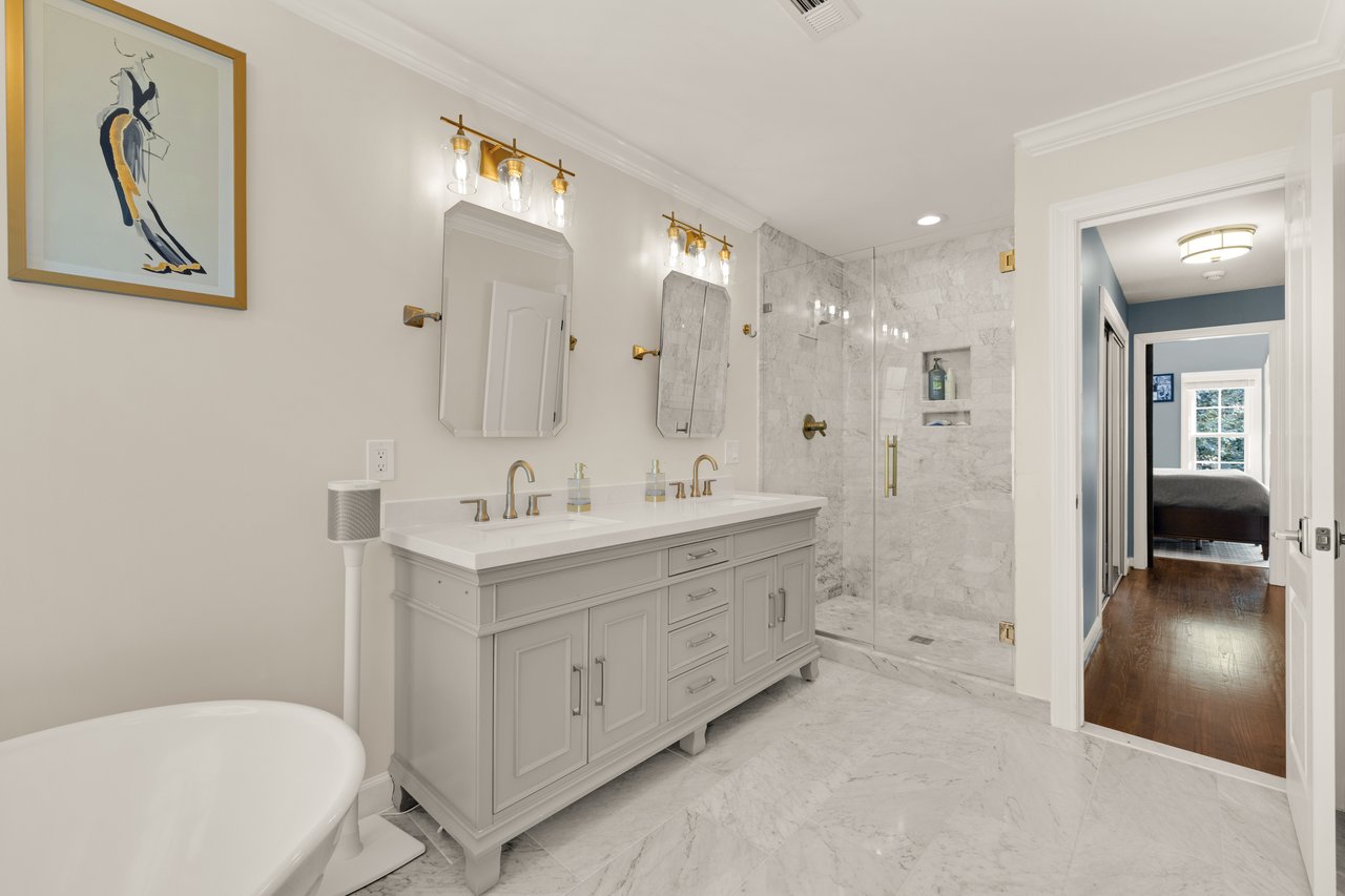 End-unit Falls Church City Townhouse