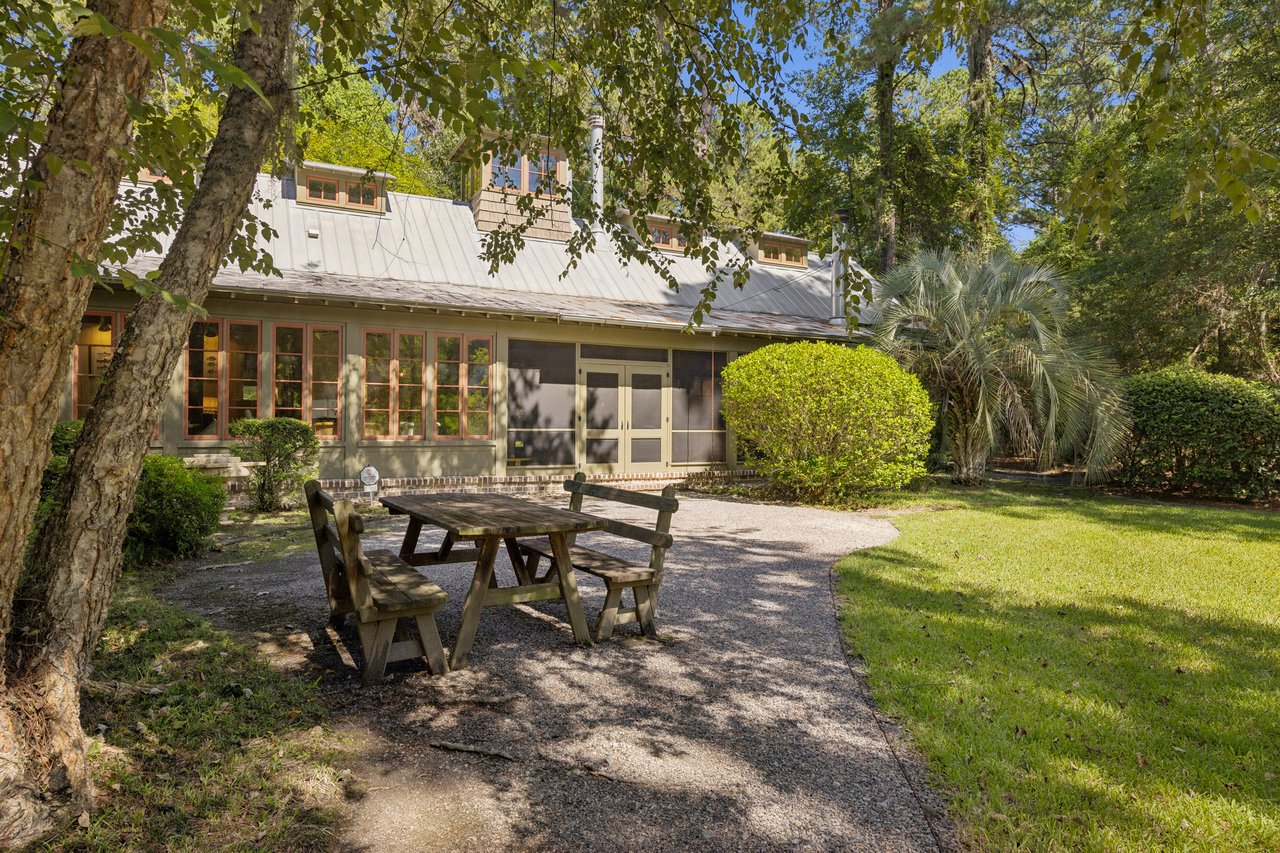 13 Barksdale Lane