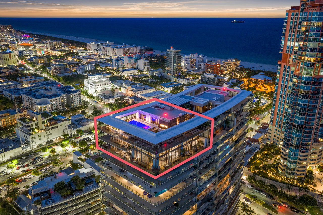 Apogee Penthouse
