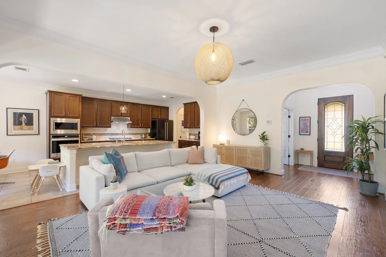 9116 Villa Norte Dr | Mediterranean Luxury in Versante Canyon