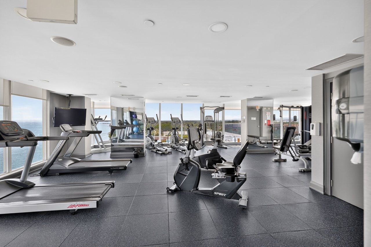 808-11 Bronte Road, Oakville