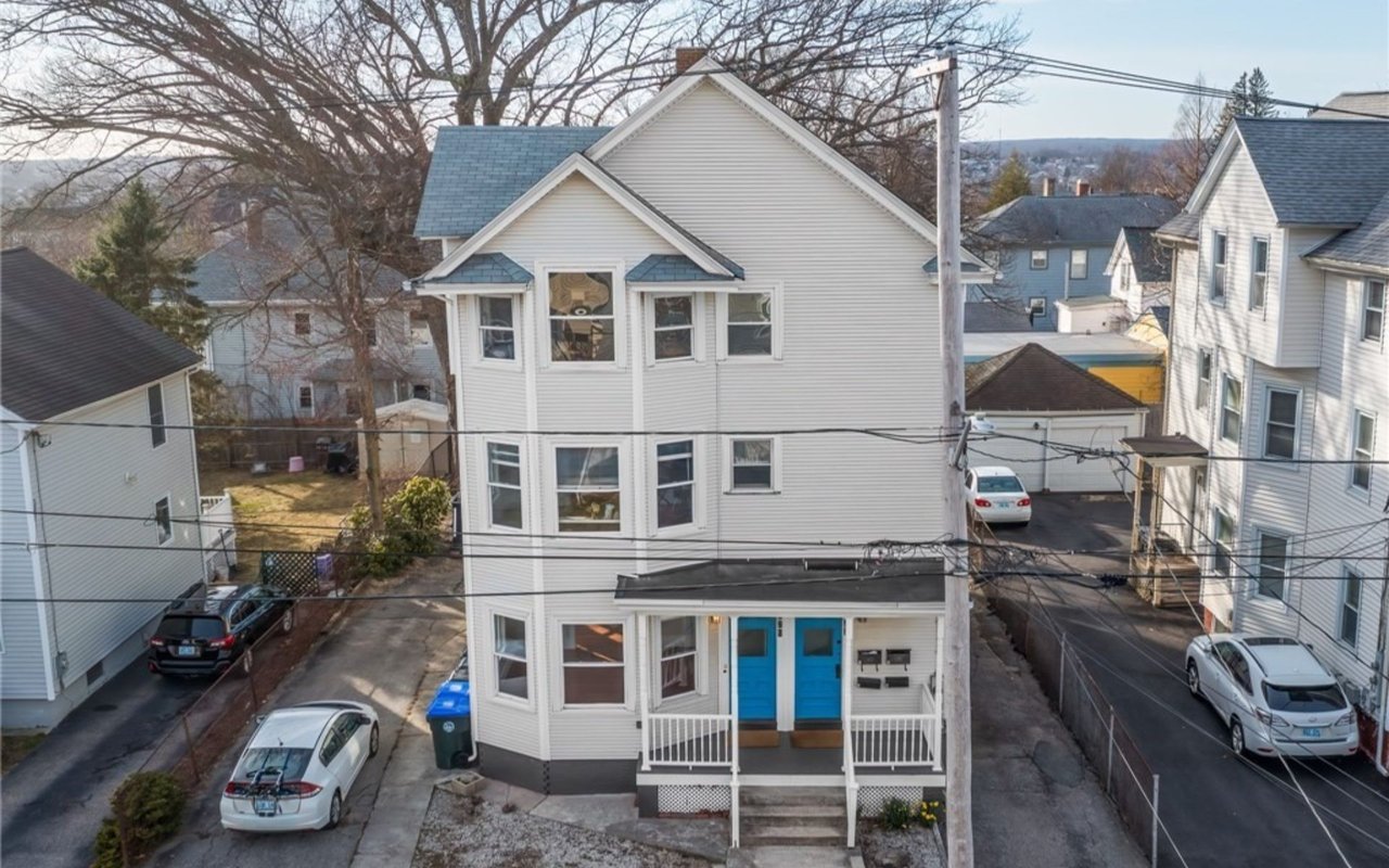 220 Summit Ave