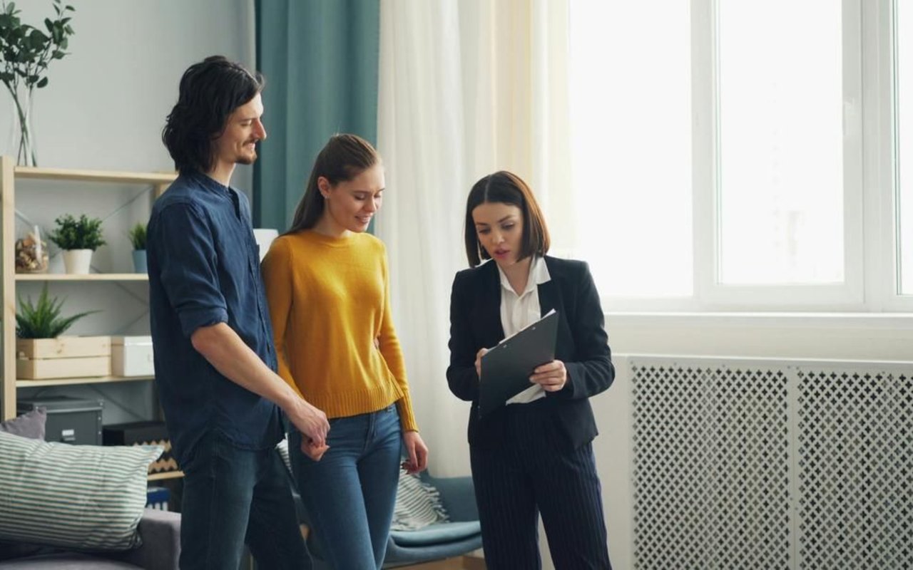 The Truth About Price Reductions in the Greater DC Area: When (and When Not) to Lower Your Price