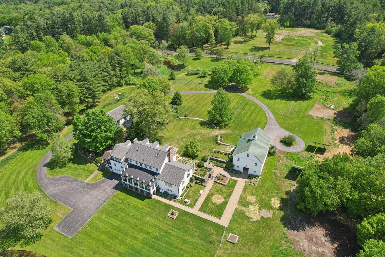 26 Madigan Ln