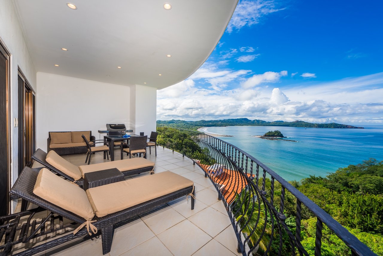 Flamingo Towers 30 | These views will absolutely take your breath away!