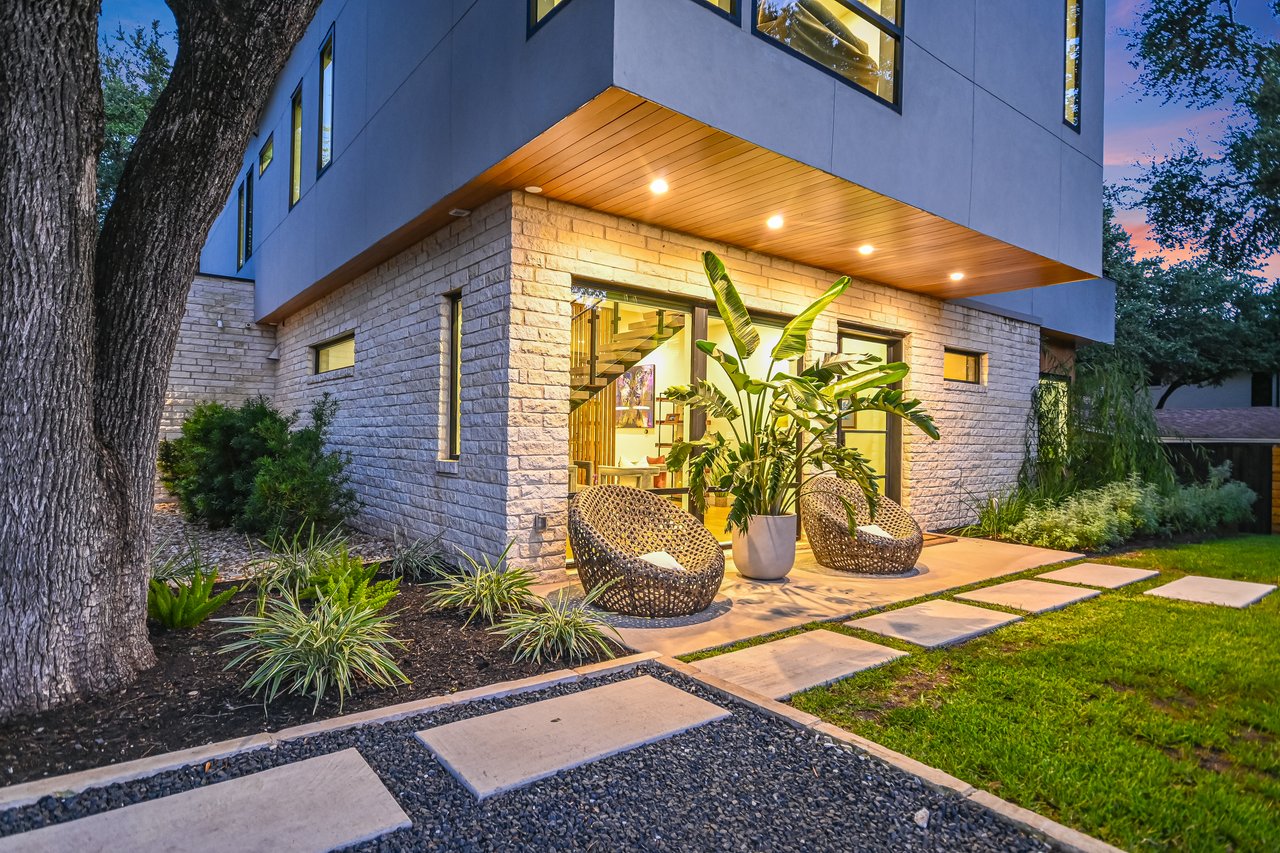 Modern on Ridgewood