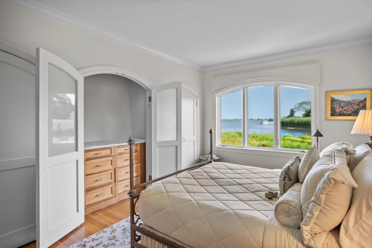 Ondine: An Extraordinary Mecox Bay Waterfront Estate