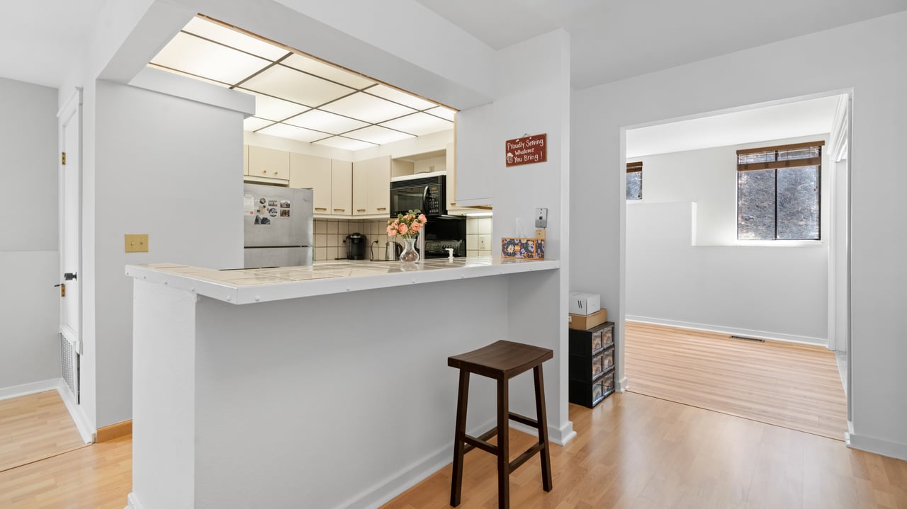 Private Listing