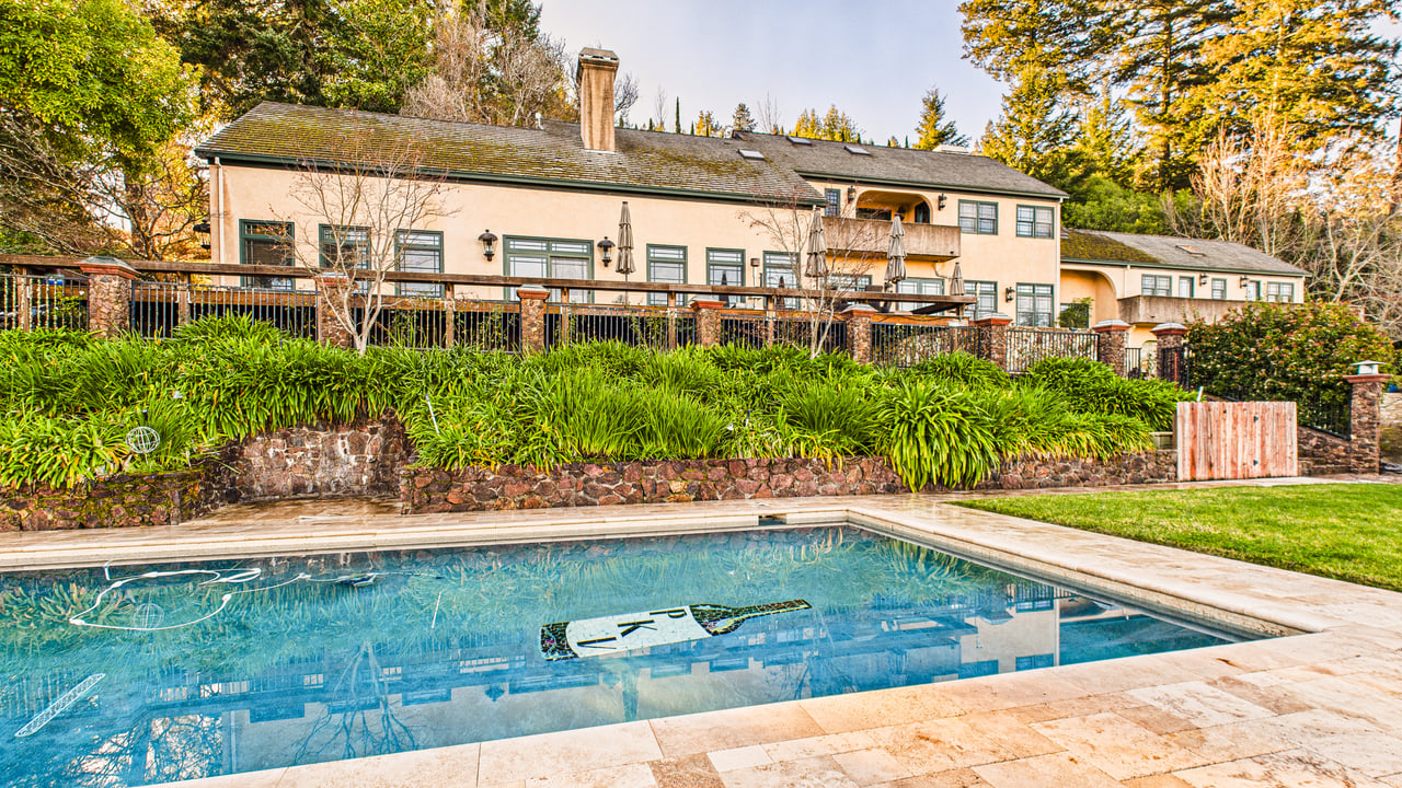 The Pezzy King Estate