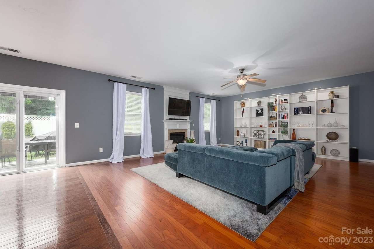 2241 Sonoma Valley Dr