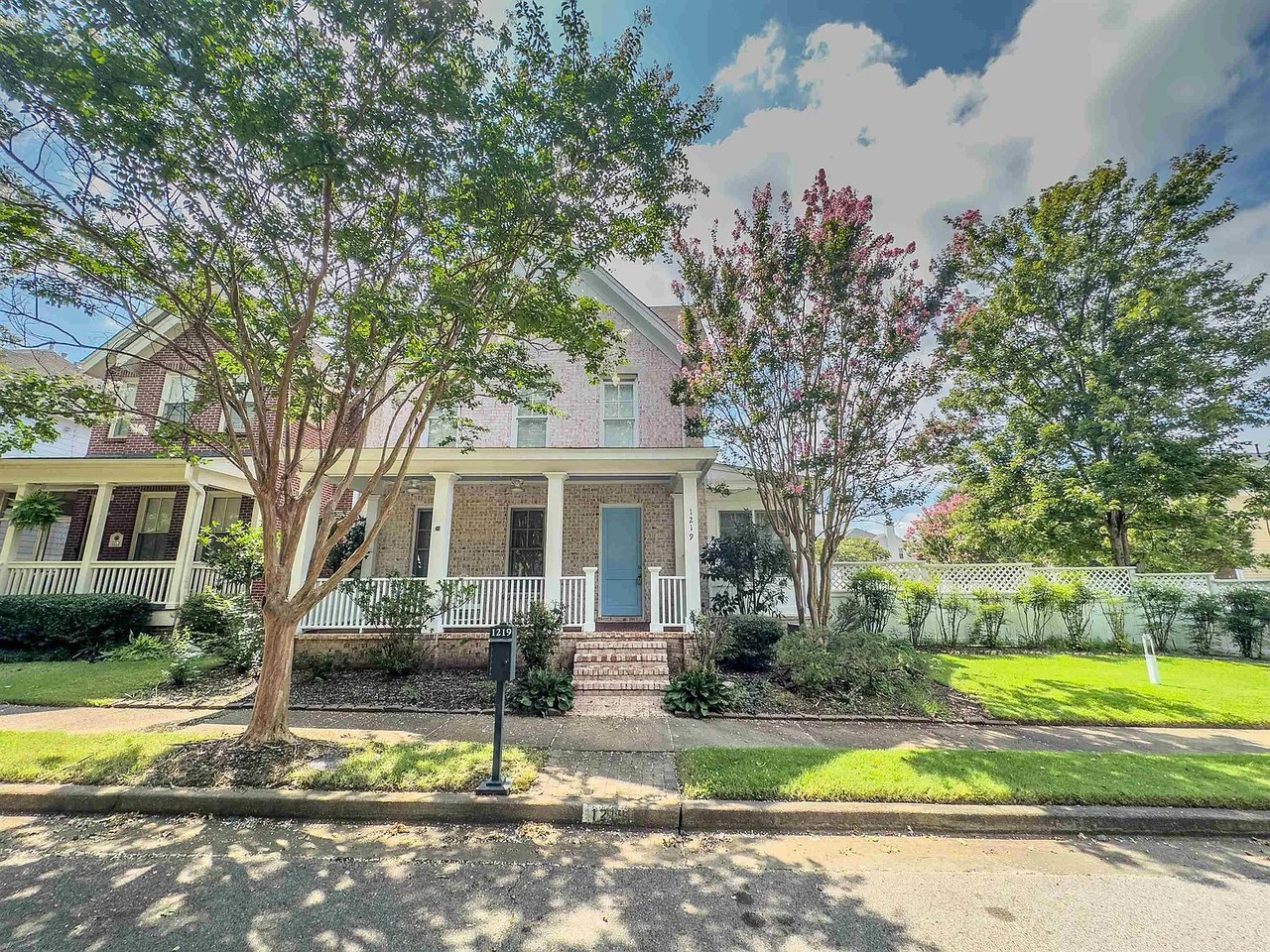 1219 Ecklin Dr
