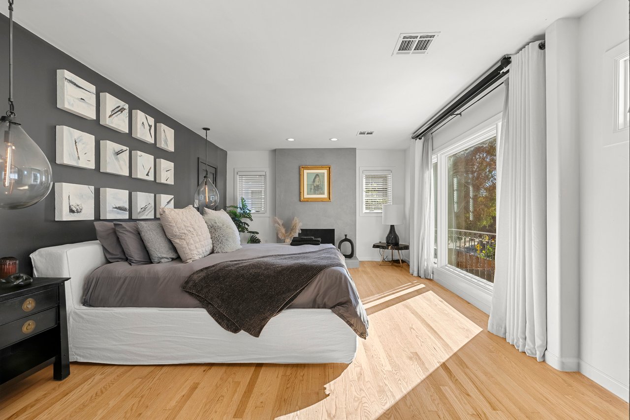 410 Entrada Dr, Santa Monica