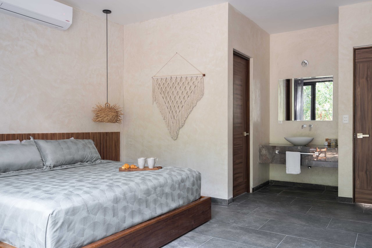 Villa 2  | Beautiful 4 Bedroom with Large Pool in 12 O’Clock Tulum