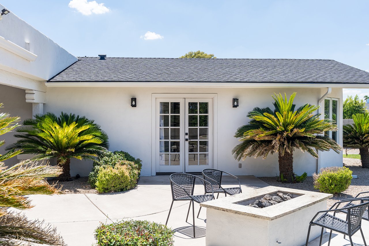 5242 N WOODMERE FAIRWAY