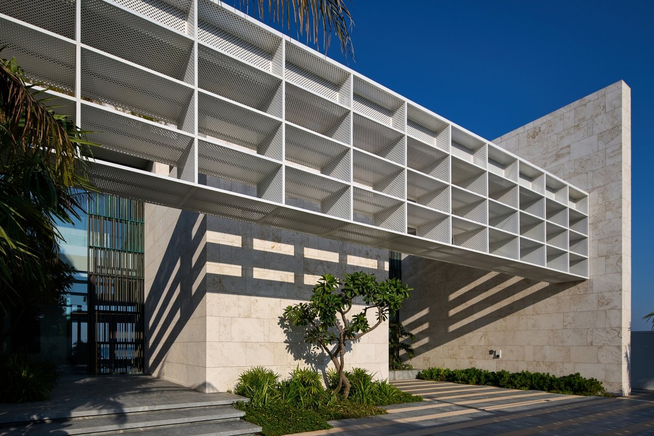 Jumeirah Bay Island Mansion 