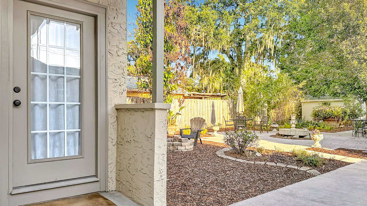 Charming 1925 Bungalow with Guesthouse in Orlando's Colonialtown