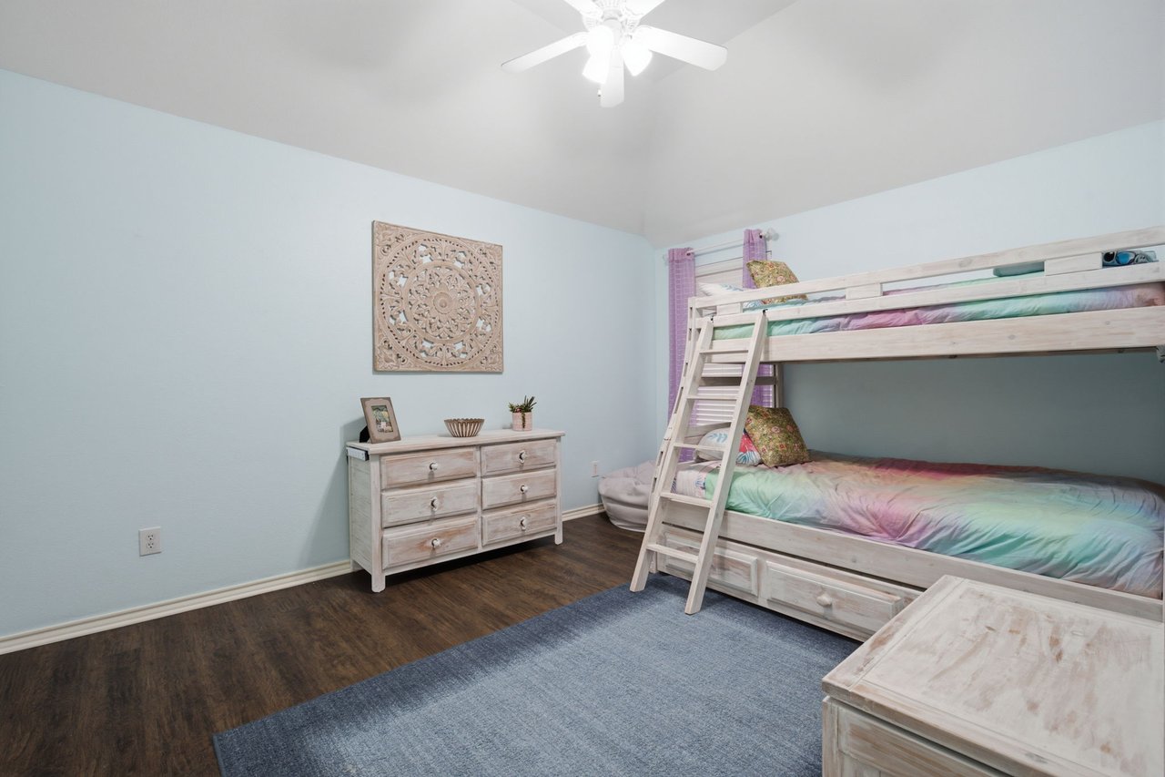 7005 Royal Glen Trail
