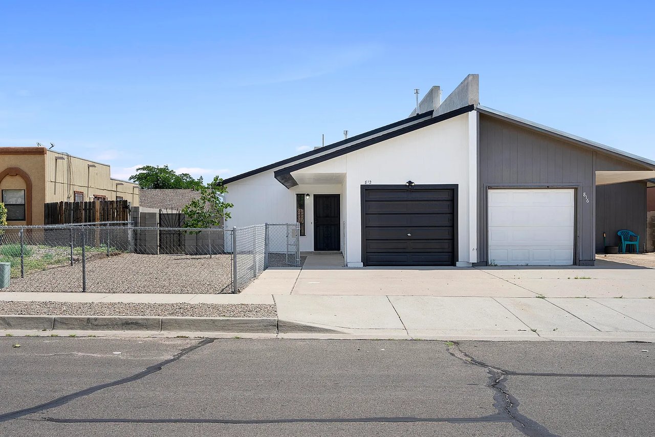 812 W Sky St SW