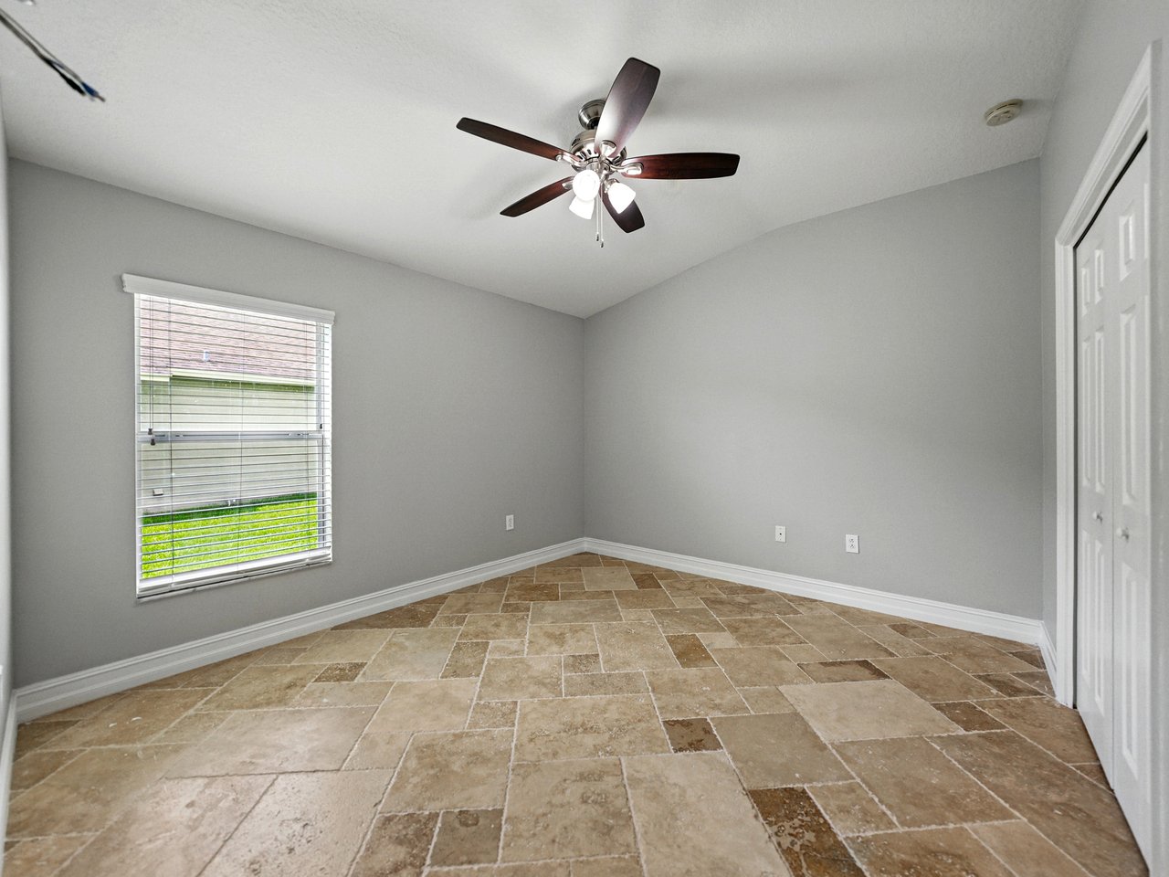 6957 BOULDER RUN LOOP