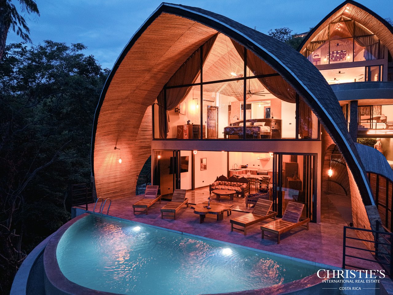 LE CLOS - An Exclusive Three-Residence Estate 