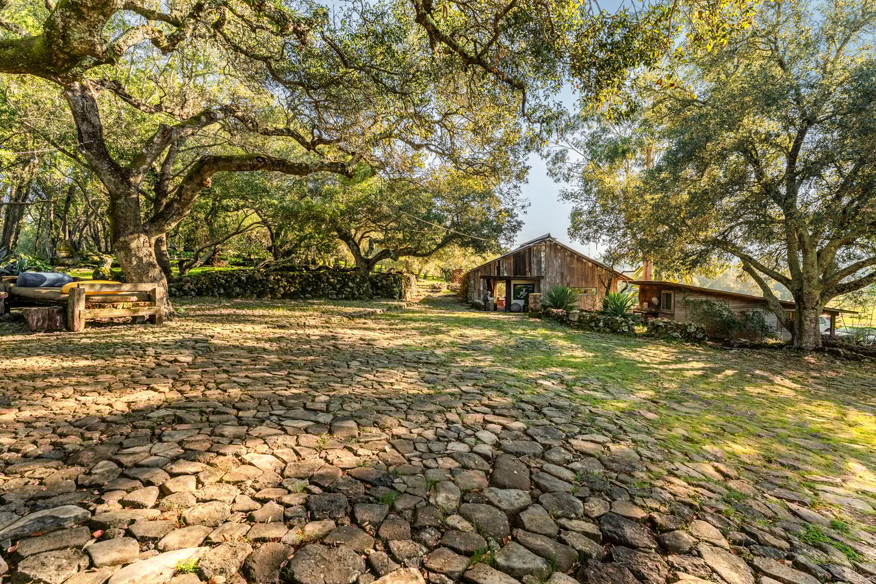 5100 Lovall Valley Loop Rd. 