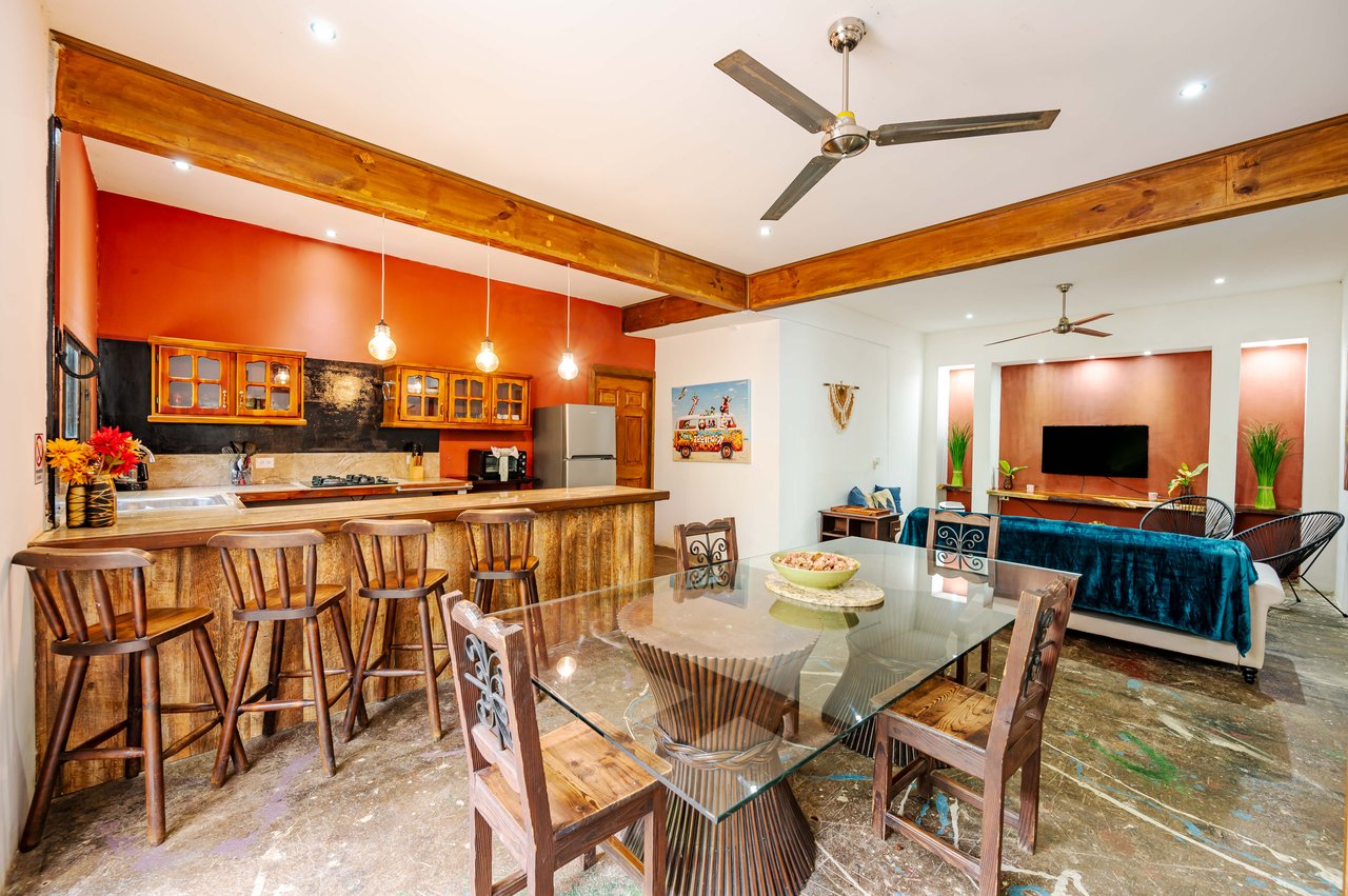 Cornett Retreat | Multi-Unit Colonial Compound 10 Mins to Playa Grande