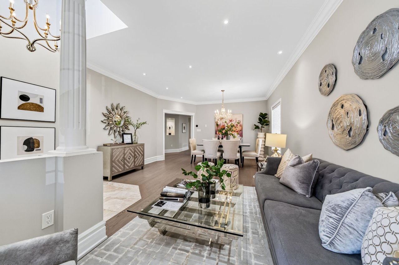 62 Fergus Ave