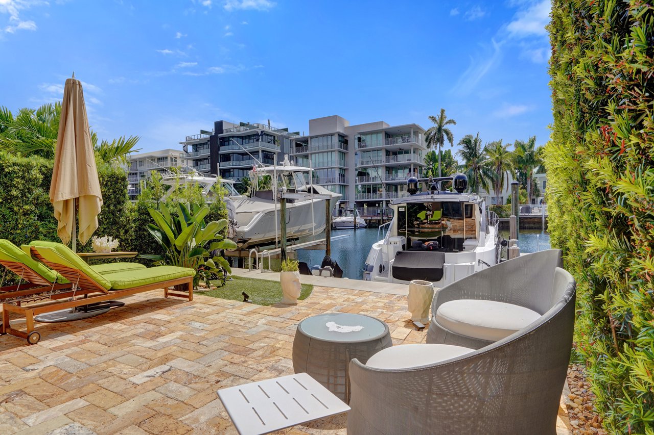 210 HENDRICKS ISLE, FORT LAUDERDALE FL 33301  