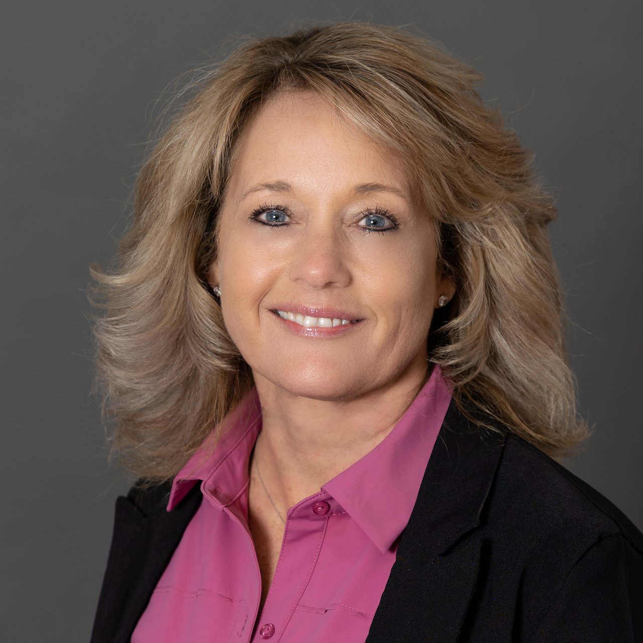 Karri Mcleod Crawford, CO Real Estate Agent Headshot