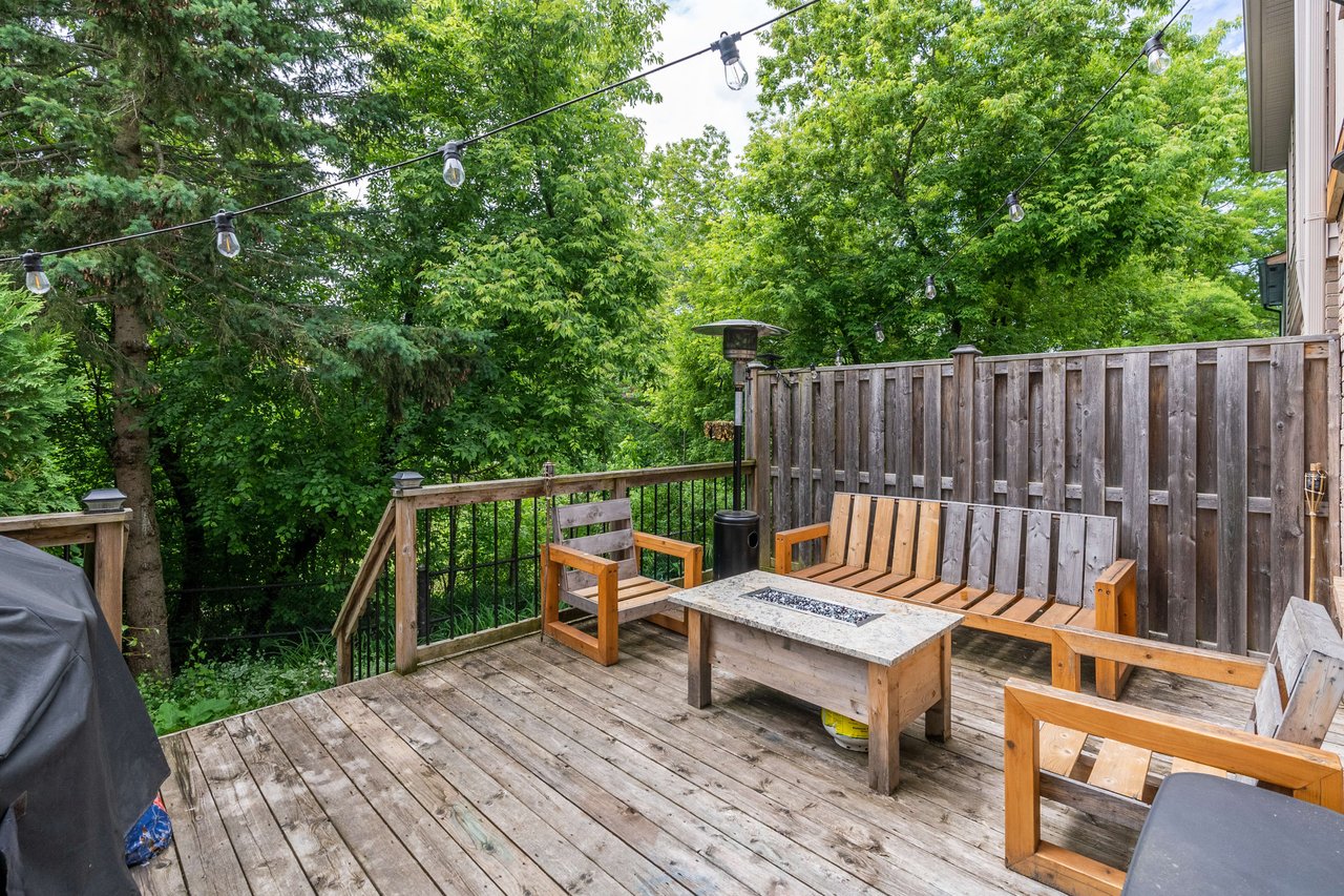 Glen Abbey townhome on lush ravine
