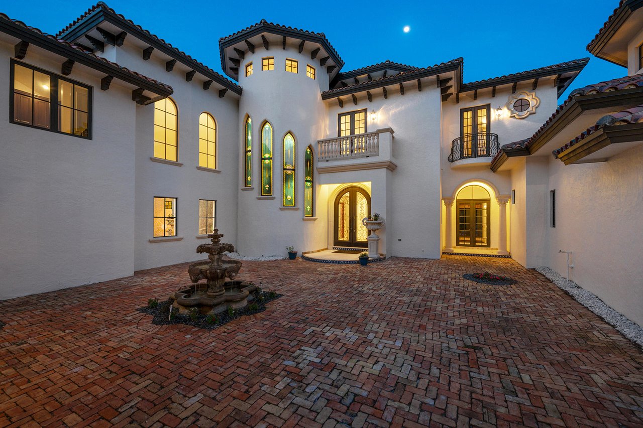 8060 Twin Lake Drive