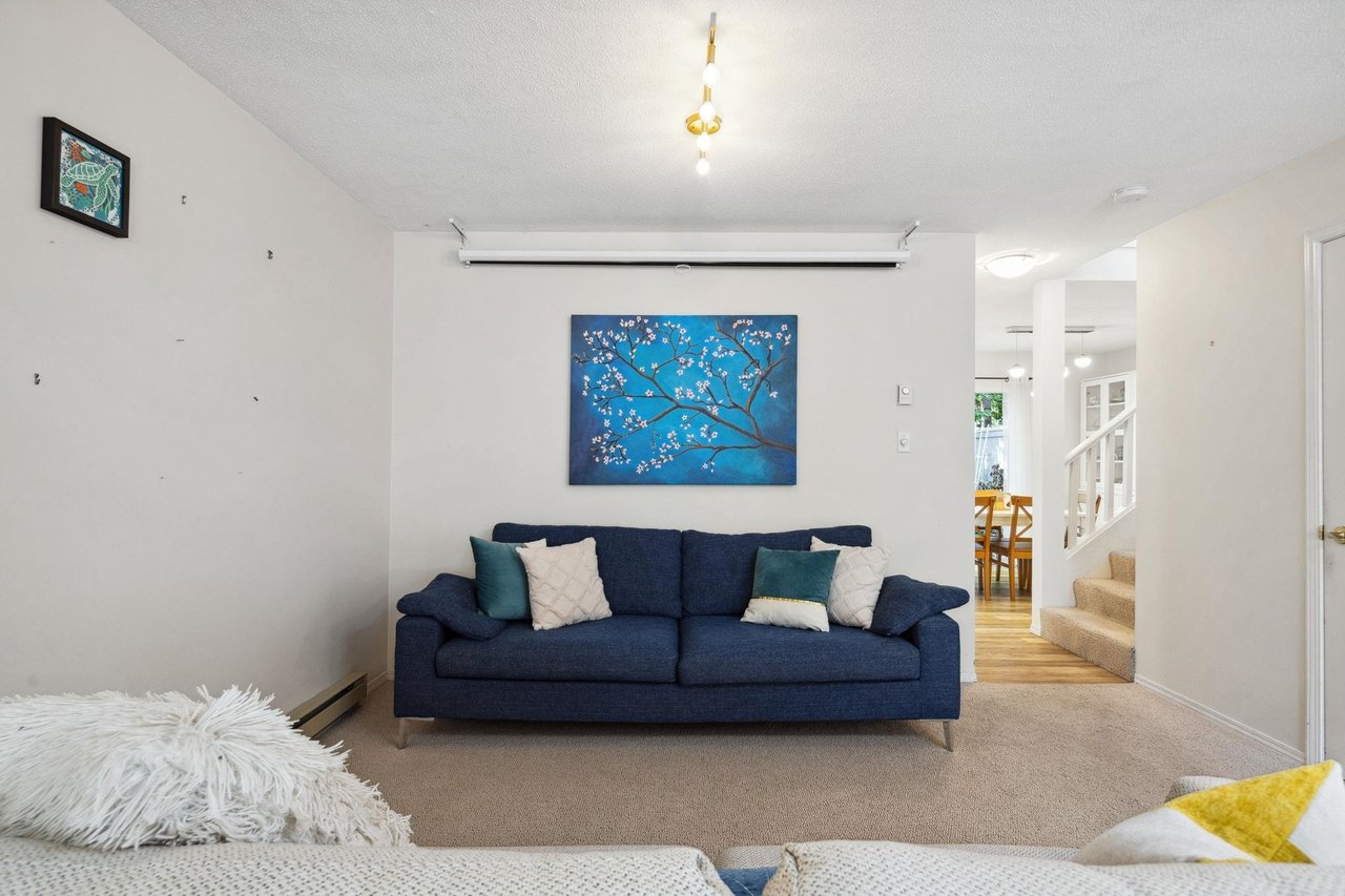 2922 Mt Seymour Pkwy