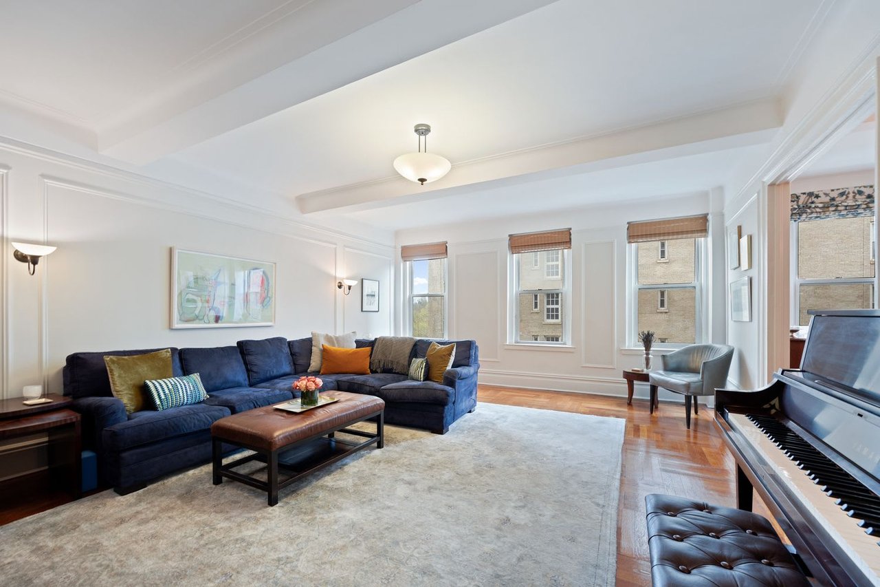 415 Central Park West Unit: 6A