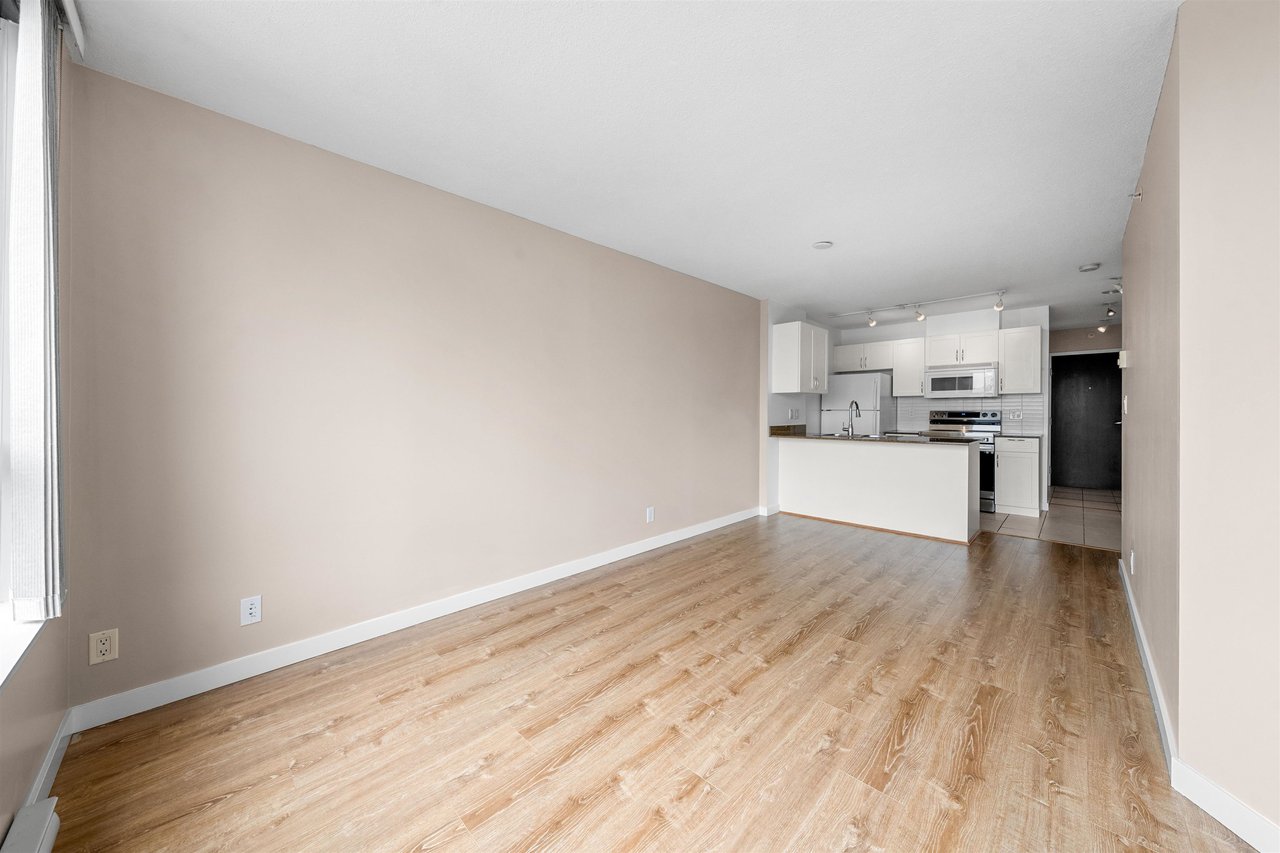 1923-938 Smithe Street, Vancouver