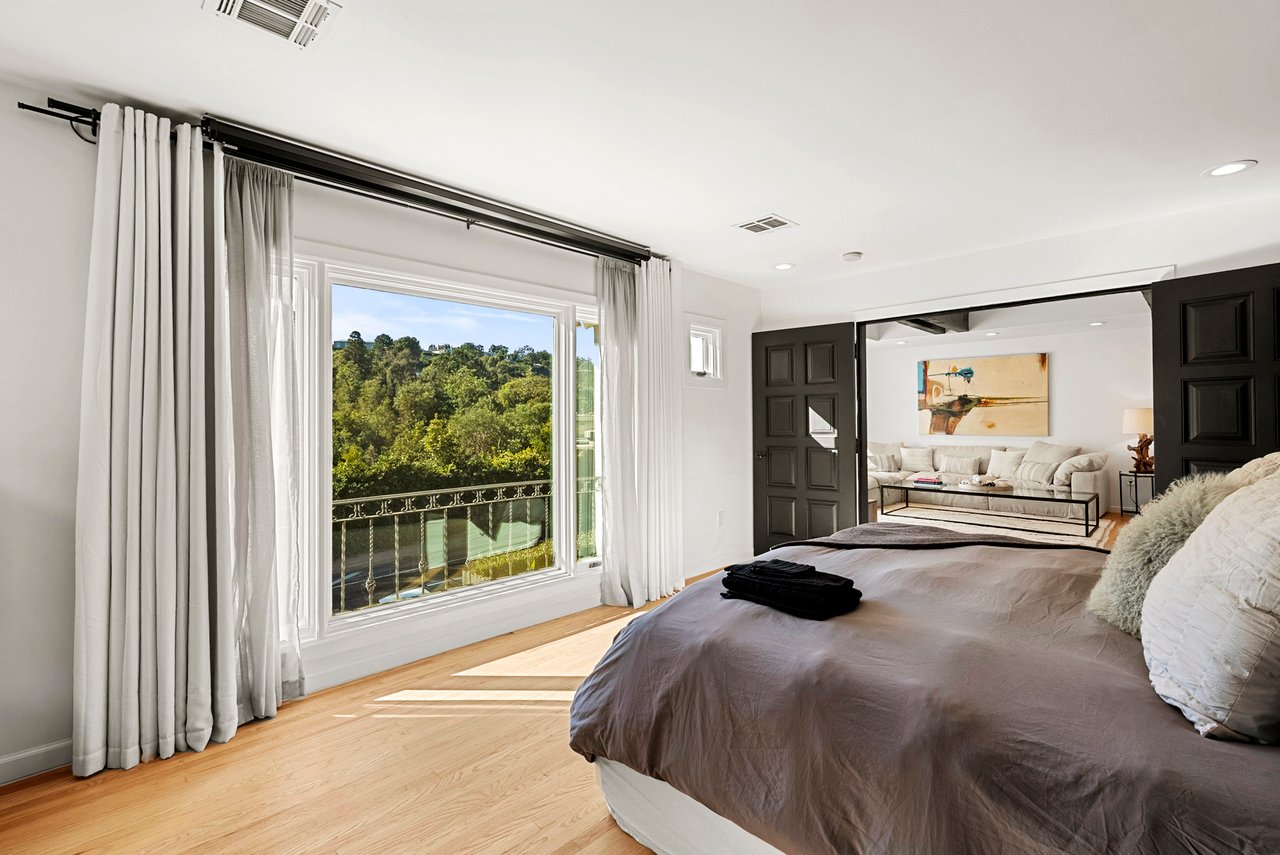 410 Entrada Dr, Santa Monica