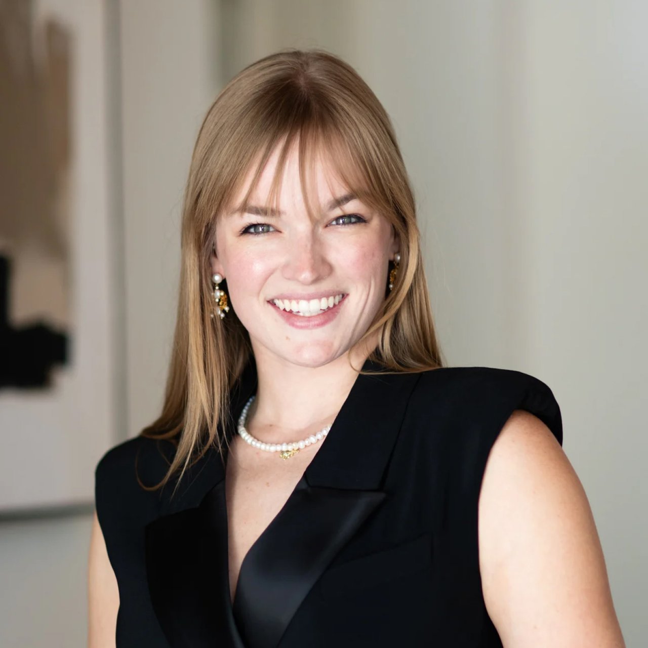 Elizabeth "Lizzie" Hogsed Phoenix, AZ Real Estate Agent Headshot