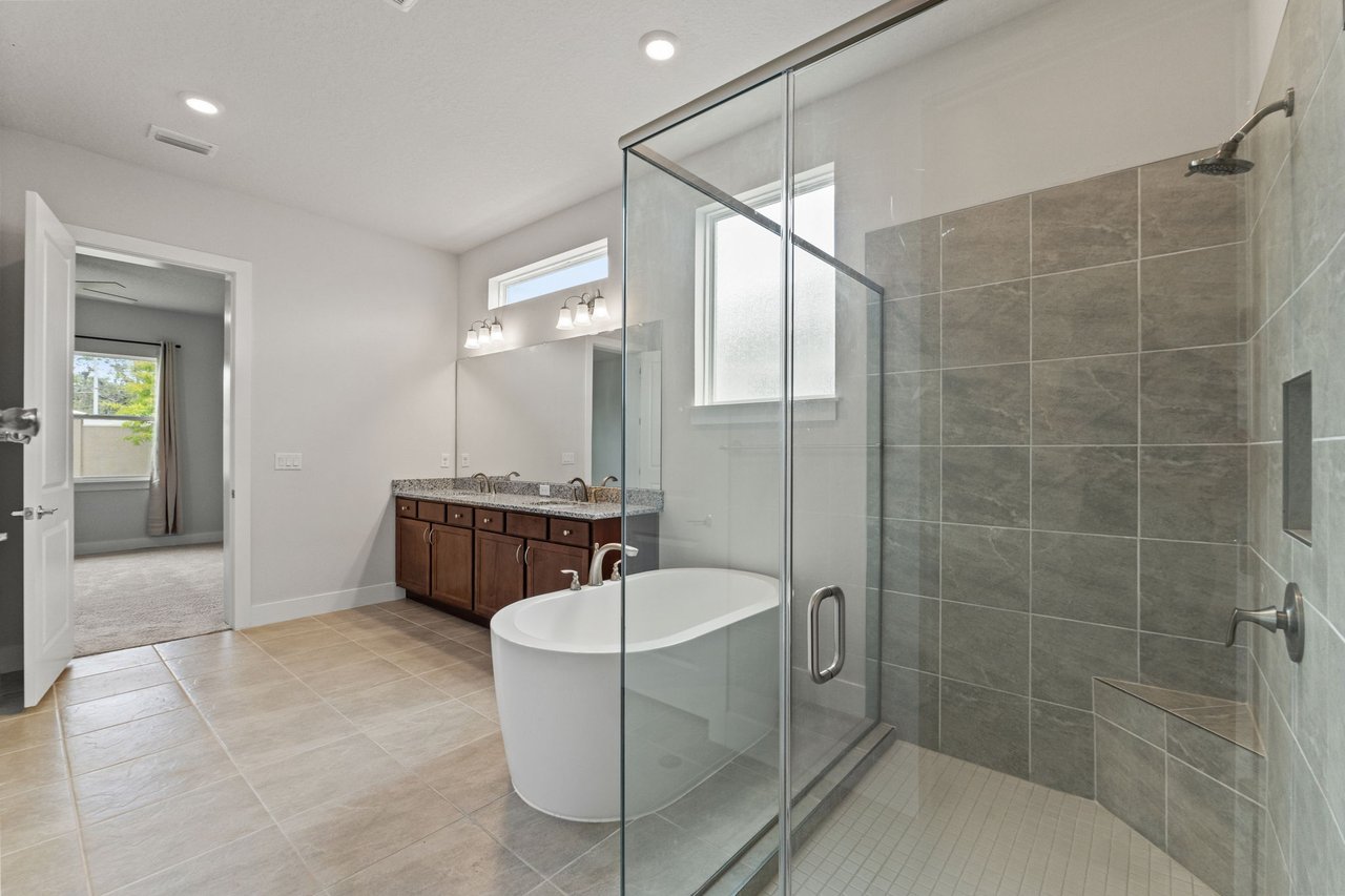 Move-In Ready Rental with Lagoon Access in Wesley Chapel