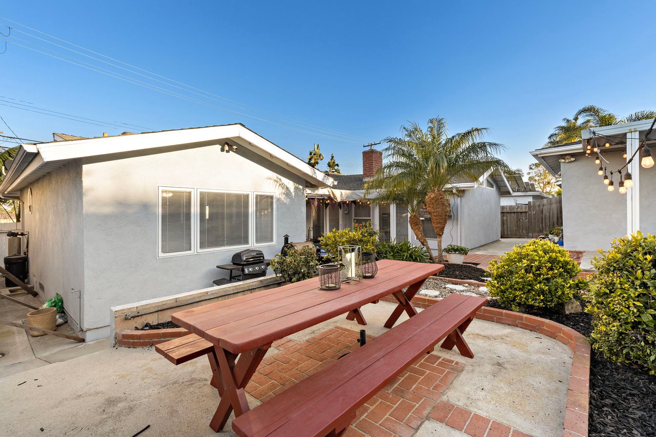 19141 Newland Ave.