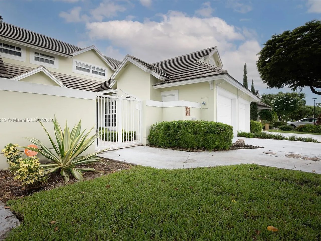 4757 NW 98th PL