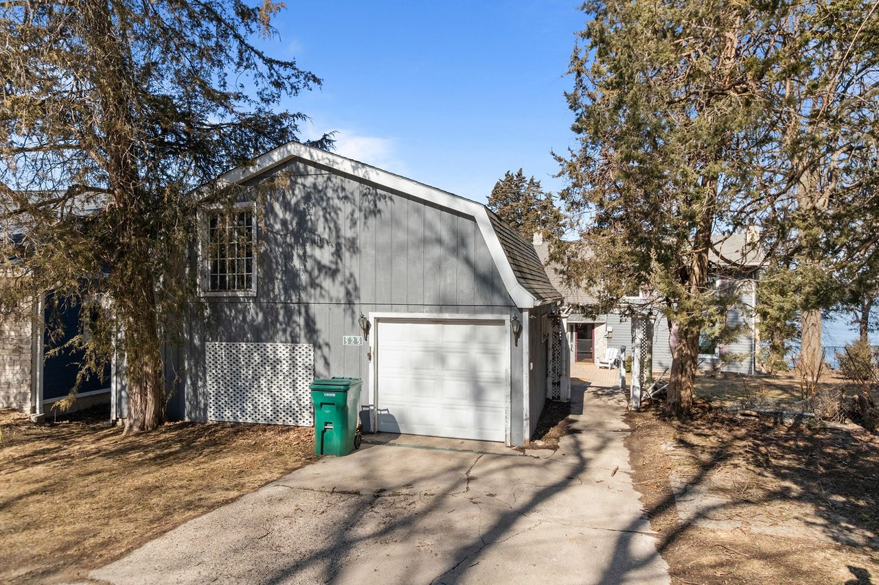 W2632 Oakwood Beach Road