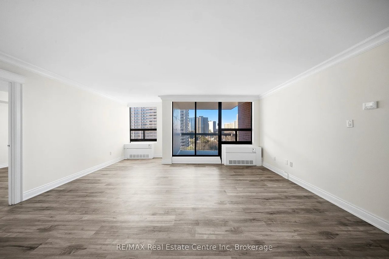 20 Mississauga Valley Blvd 1204