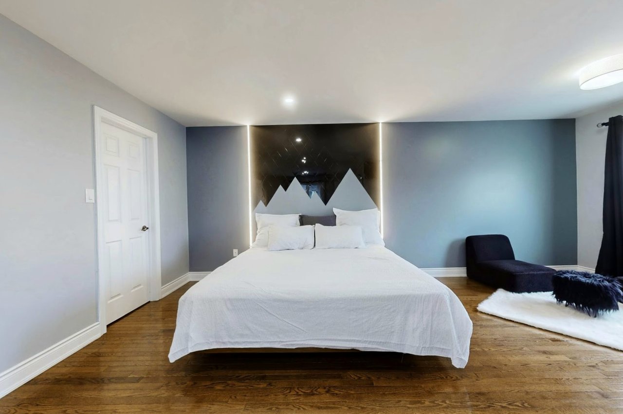 727 Vellore Park Avenue