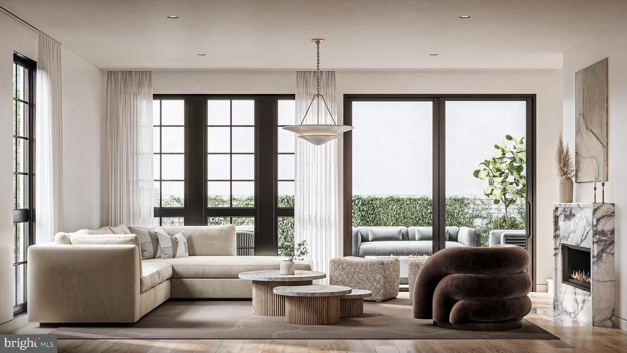 2004 Waverly St, Philadelphia, PA 19146